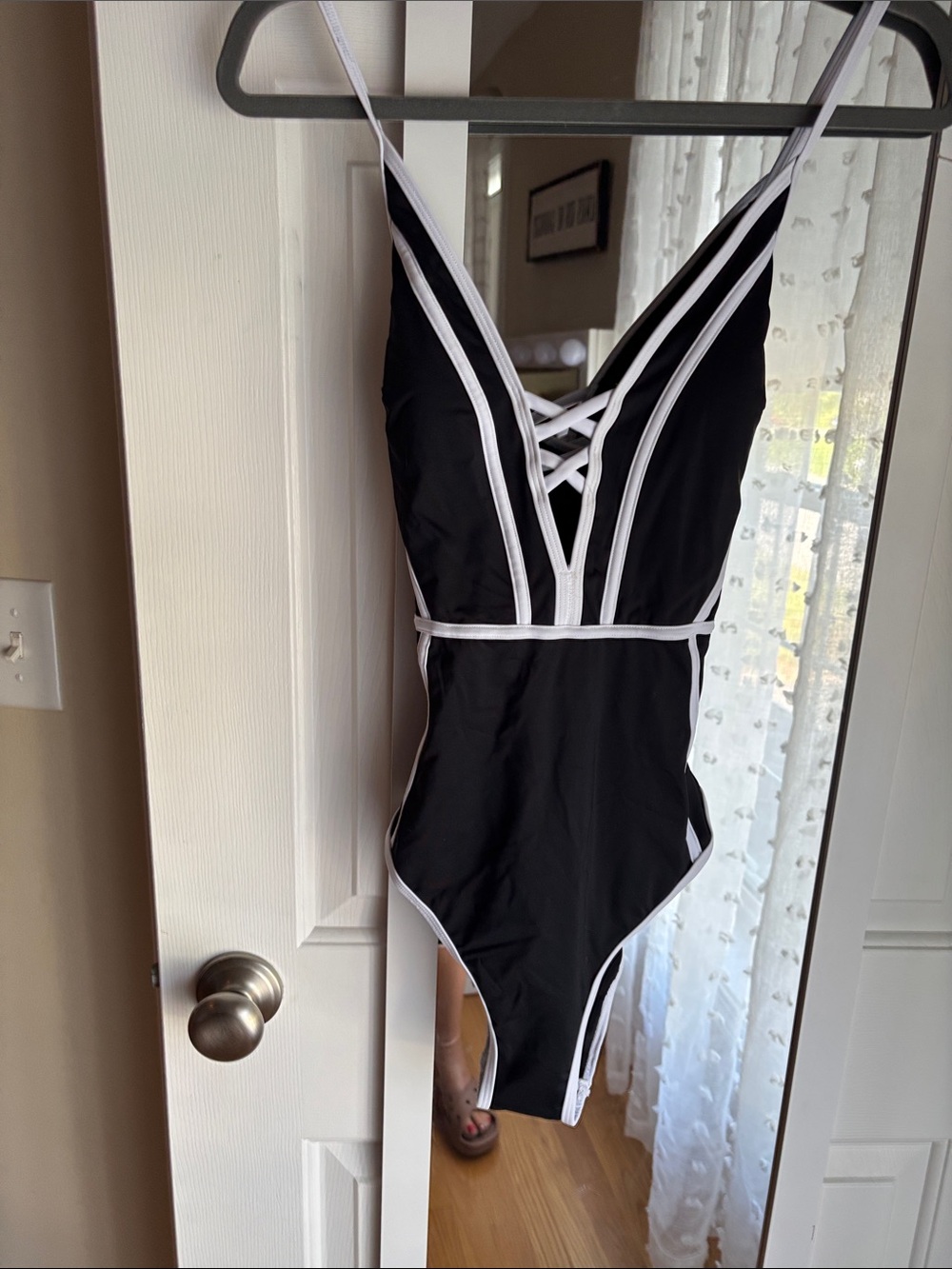 NWT CUPSHE SLIM AND SCULPT one piece swimsuit with Tummy control